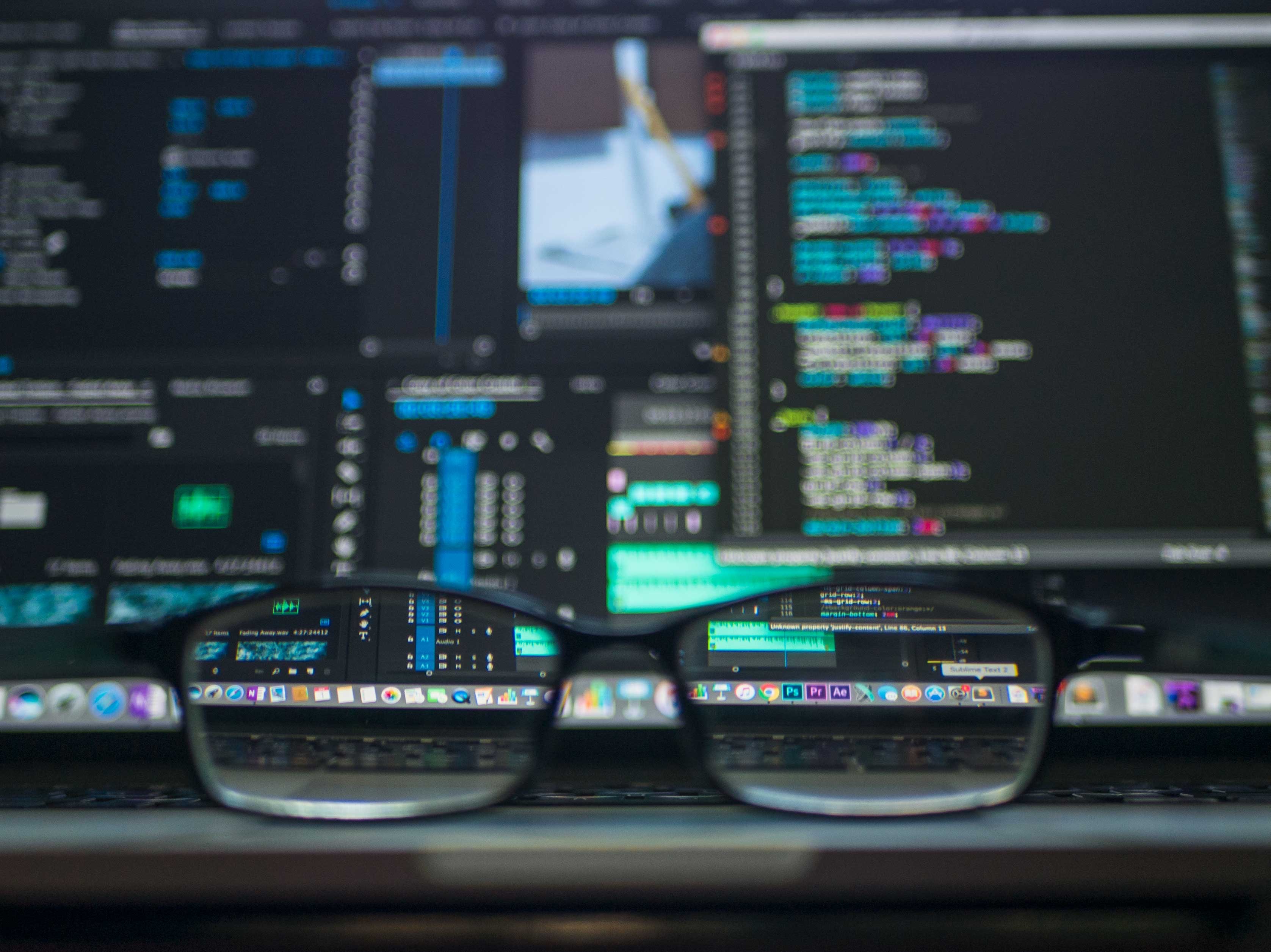 【Webのことが分からない人向け】Webサイトの制作に欠かせないコーディング・プログラミング言語